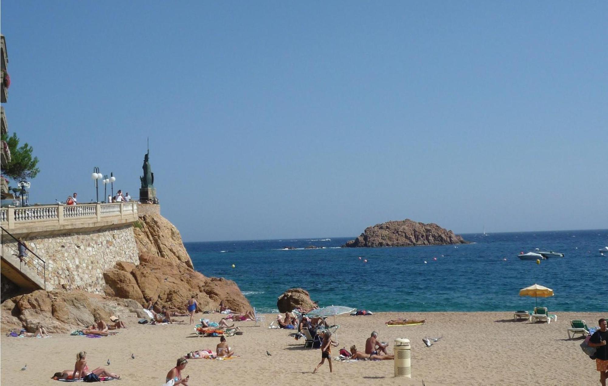 3 Bedroom Gorgeous Apartment In Tossa De Mar Extérieur photo